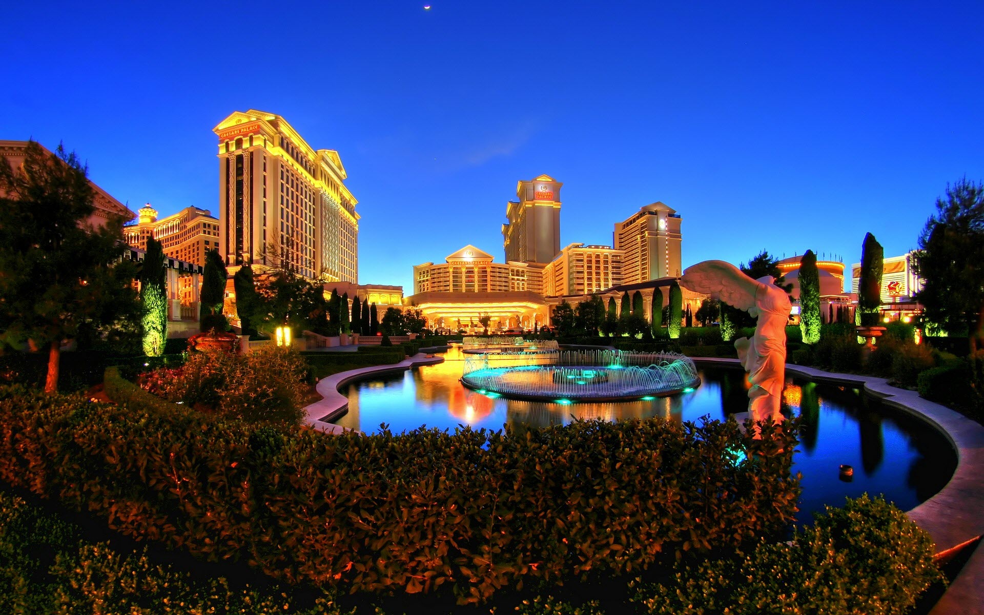 Caesars_palace_las_vegas_hotel_casino-wide
